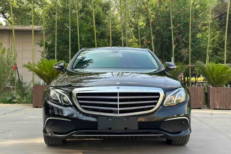 Used Mercedes-Benz E-Class 2018 Facelift E 200 L Sport 4MATIC
