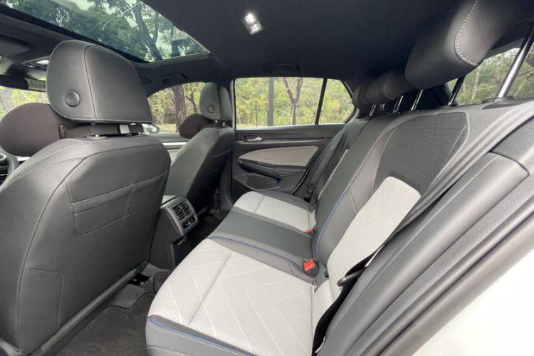 Used Volkswagen Golf 2025 300TSI R-Line