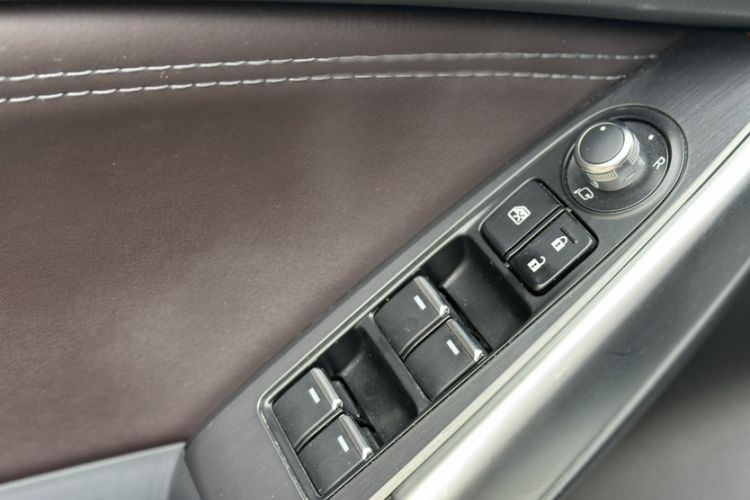 Used Mazda Atenza 2018 2.0L Blue Sky Luxury Edition China VI Standard