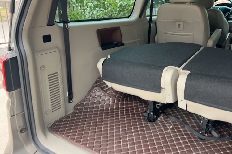 Used FORTHING Lingzhi 2017 M5 1.6L Luxury Model Interior 6