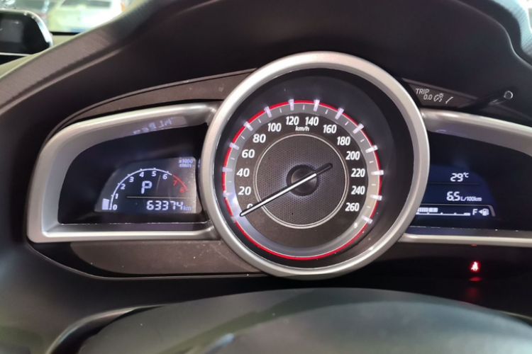 Used Mazda Mazda 3 Axela 2016 Sedan 2.0L Automatic Sport Model