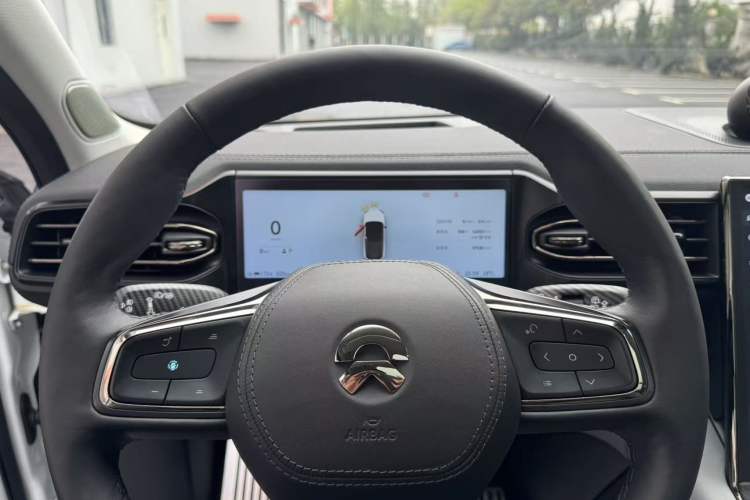 Used Nio ES6 2022 75 kWh Sport Edition Interior 2