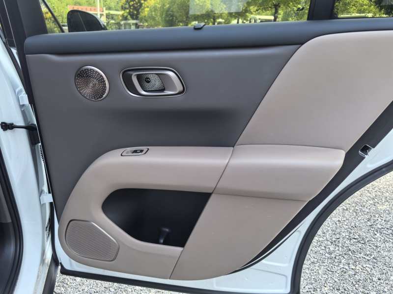 Used Li Auto i6 2025 Model Two-Wheel-Drive Standard Type — 40