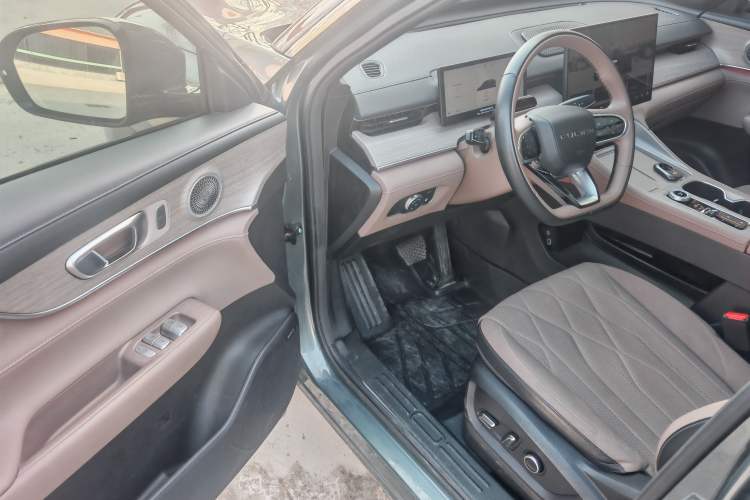 Used Chery Fengyun T8 2025 1.5T 130km Deluxe Version 5 Seats