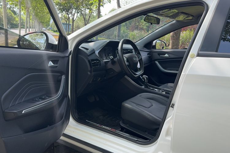 Used Chery Tiggo 3X 2021 PLUS 1.5L CVT Thrilling Red Date Edition