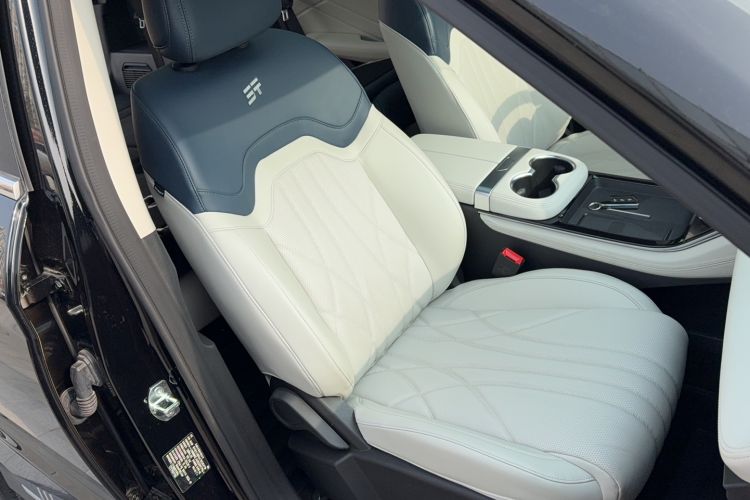 Used JETOUR Shanhai Shanhai L7 2024 1.5T 120 km MAX 7-Seater
