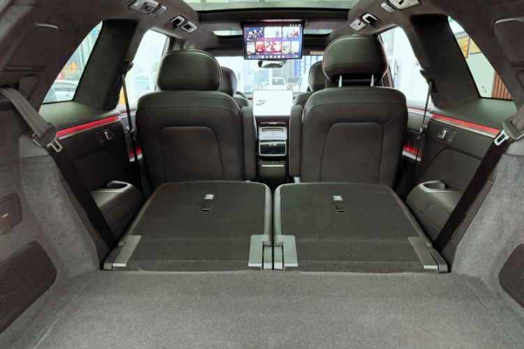 Used ONVO Luxeed L90 2025 Model—Max Six-Seater Version Interior 3