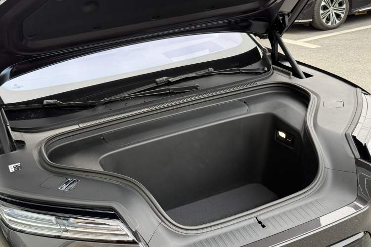 Used Nio ES8 2026 Model 6-seat Executive Luxury Edition