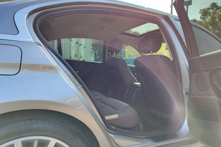 Used BMW 3 Series 2019 320Li Fashion Model
