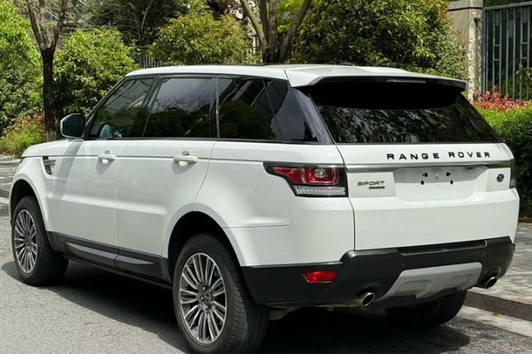 Used Land Rover Range Sport 2015 3.0 SC V6 HSE Exterior 2