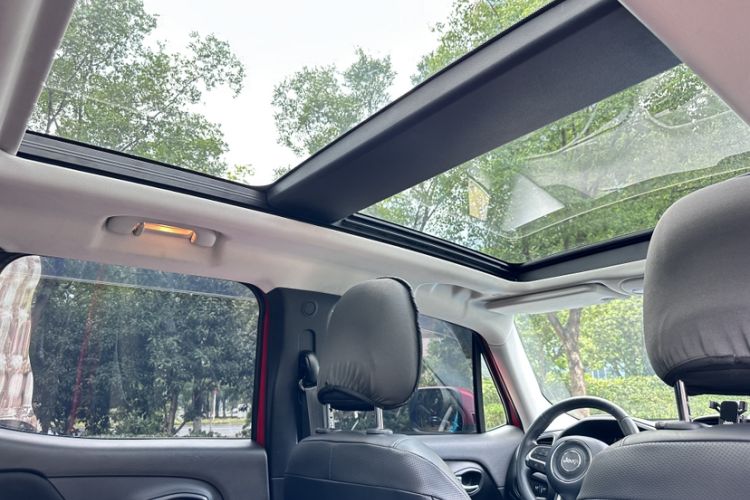 Used Jeep Renegade 2019 220T Automatic Leading Edition