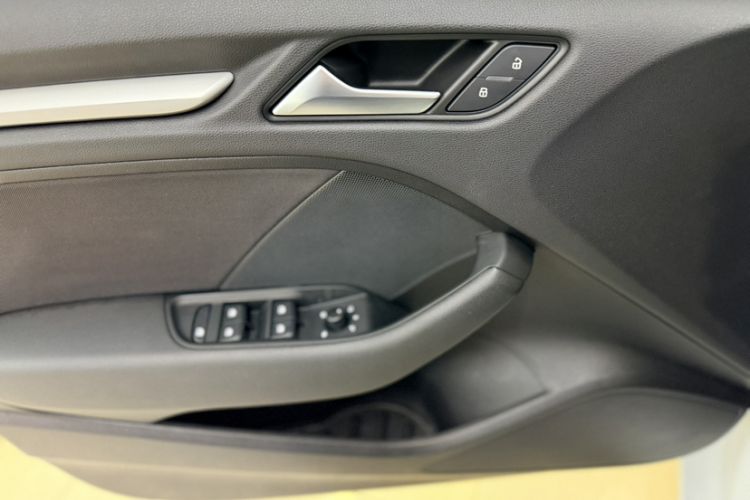 Used Audi A3 2020 Restyled Limousine 35 TFSI Ambition Version China VI Interior 9