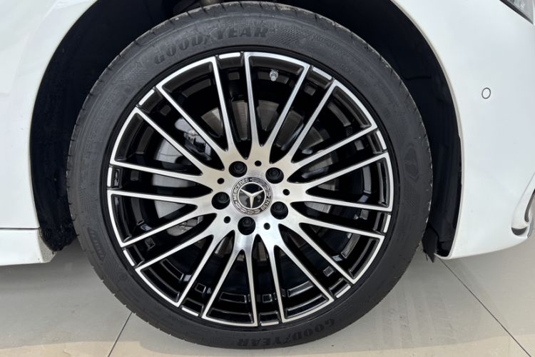 Used Mercedes-Benz C-Class 2024 Restyled C 260 L Sport Edition
