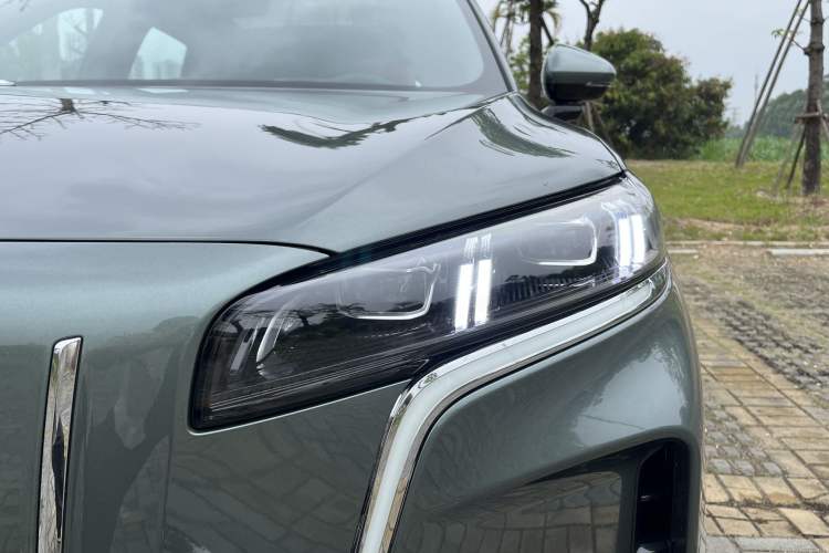 Used Hongqi HS6 PHEV 2026 220 All-Wheel Drive Smart Hybrid Version Exterior 7