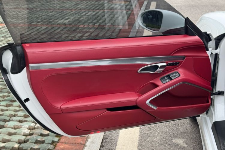 Used Porsche 718 2020 Cayman 2.0T
