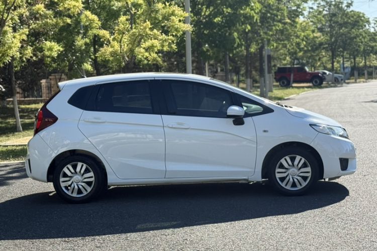 Used Honda Fit 2016 1.5L LXS CVT Comfort Sunroof Version