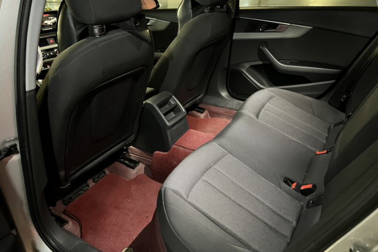 Used Audi A4L 2018 30th Anniversary Edition 40 TFSI Trendy Model Interior 3