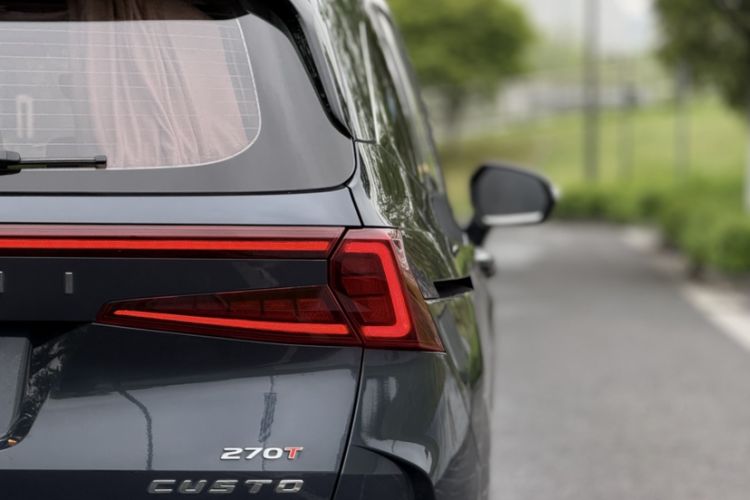 Used Hyundai Custo 2021 270TGDi Prestige LUX Exterior 6