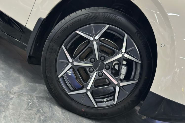 Used Lynk & Co Z20 2025 530 km Range Rear-Wheel Drive Pro
