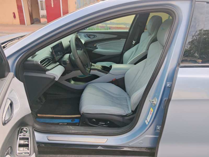 Used BYD Seal 2022 700 km Long-Range Rear-Wheel-Drive Version — 15