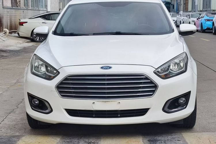 Used Ford Escort 2017 Happiness Edition 1.5L Automatic Fashion Version Exterior 1