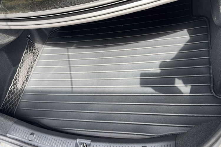 Used Mercedes-Benz E-Class 2018 Facelift E 300 L Luxury Edition Trunk