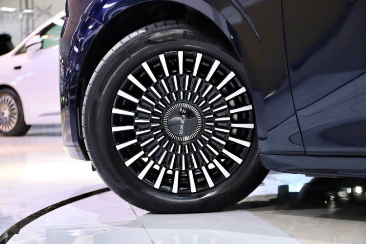 Used Zeekr 009 2022 WE Edition
