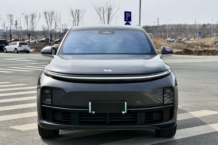 Used Li Auto L7 2023 Pro Model Exterior 2