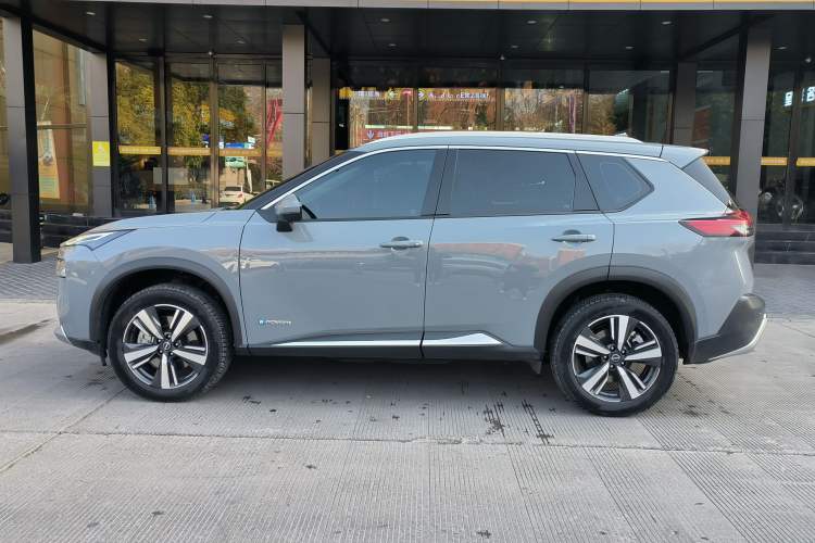 Used Nissan X-Trail 2023 e-POWER Ultra-Hybrid Dual-Motor All-Wheel-Drive Supreme Edition
