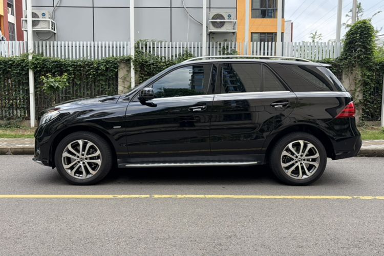 Used Mercedes-Benz GLE 2018 GLE 320 4MATIC Dynamic Edition Collector's Edition Exterior 3