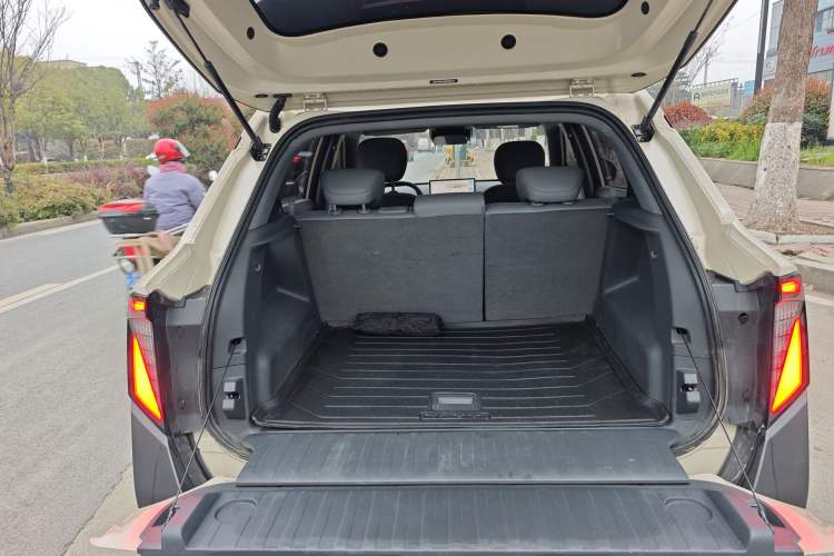 Used Dongfeng NAMMI 06 2025 401 Pro
