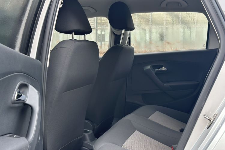 Used Volkswagen Polo 2016 1.4L Manual Fashion Model
