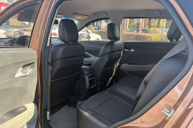 Used Baojun 510 2017 1.5L Manual Fashion Model