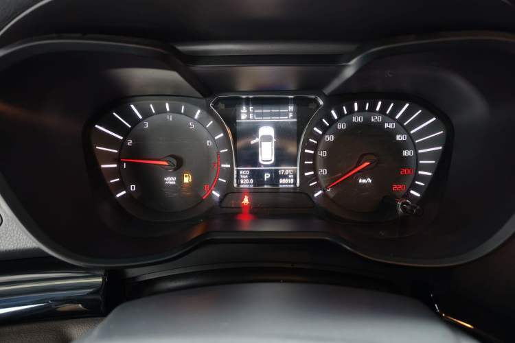 Used GAC Trumpchi GS4 2017 235T Automatic Two-Wheel Drive Luxury Smart Connectivity Version Odometer Close Up