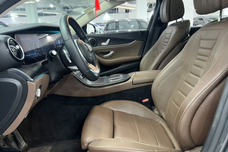 Used Mercedes-Benz E-Class 2019 E 200 L Sport Edition Interior 5