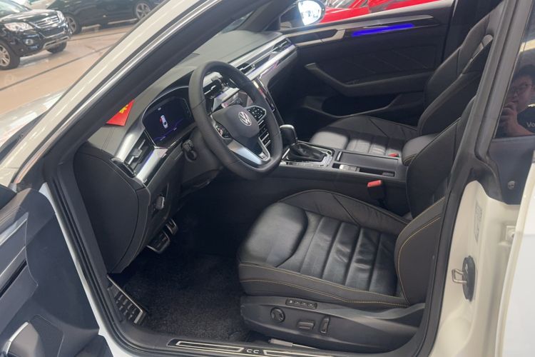 Used Volkswagen FAW-Volkswagen CC 2025 Model, Facelifted 380TSI, Striking and Shared Enjoyment Version