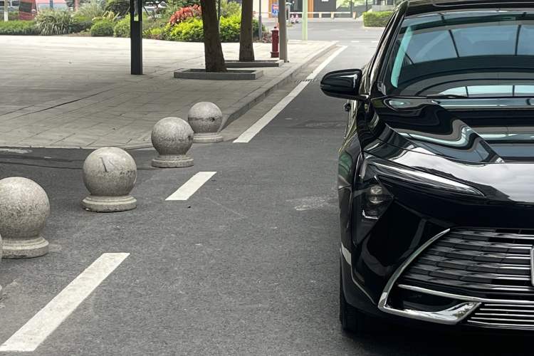 Used Buick LaCrosse 2023 Restyled 25T Cross-Country Edition Exterior 10