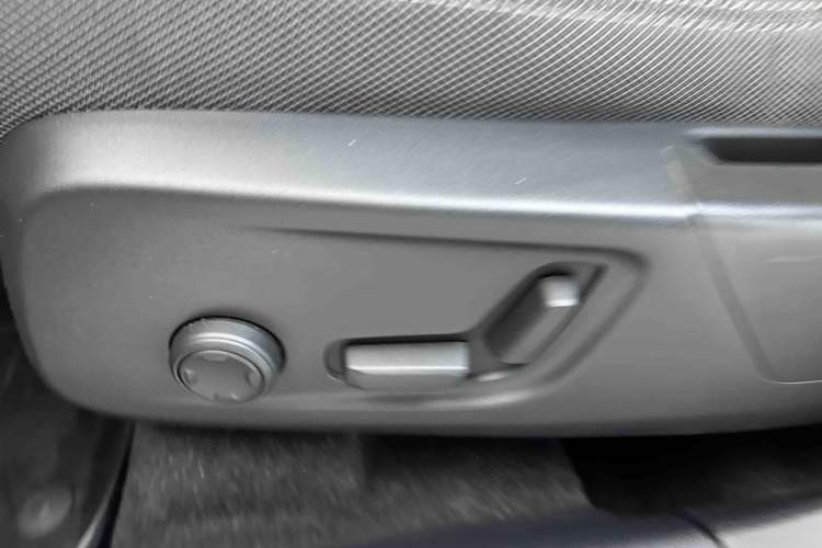 Used Volvo XC40 2023 B3 Zhiyuan Luxury Edition