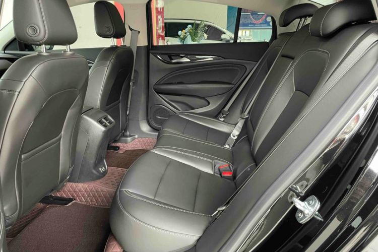 Used Buick Regal 2025 Model 25T Ultra-Enjoyment Edition Interior 2