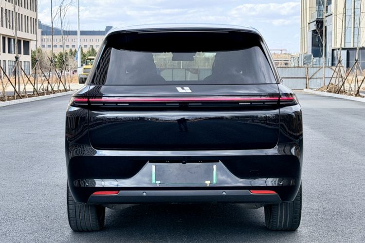 Used Li Auto L8 2023 Pro Model Exterior 6