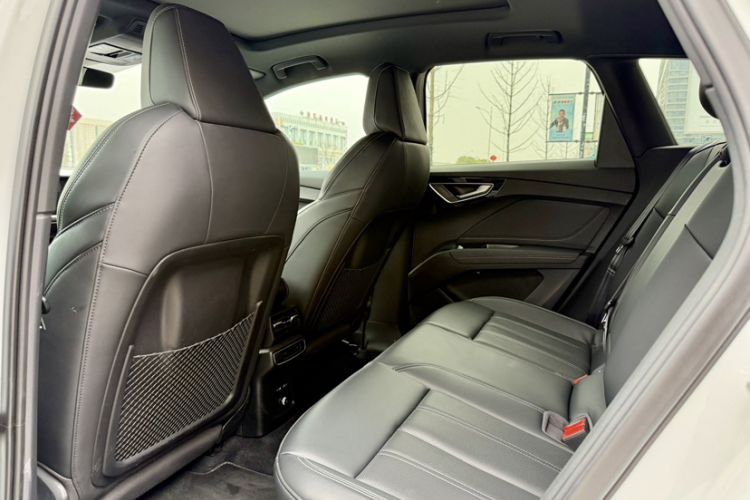 Used Audi Q4 e-tron 2024 50 e-tron quattro Creation Edition Midnight
