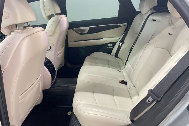 Used Cadillac CT6 2023 28T Luxury Version Interior 9