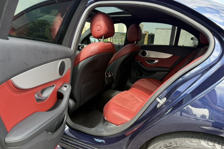 Used Mercedes-Benz C-Class 2017 Restyled C 200 Sport Edition Interior 6