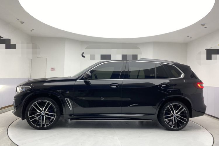 Used BMW X5 2022 Restyled xDrive 40Li Luxury Edition M Sport Package
