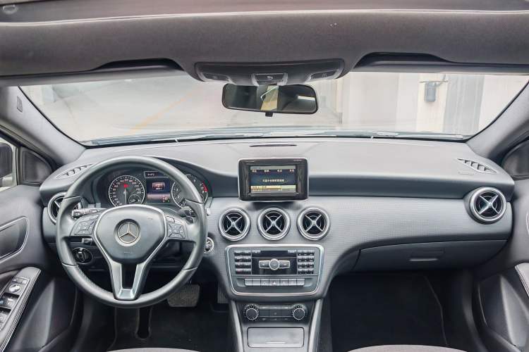Used Mercedes-Benz A-Class 2015 A 180 Interior 3