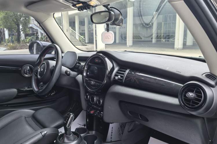 Used MINI MINI 2021 2.0T COOPER S Classic Edition