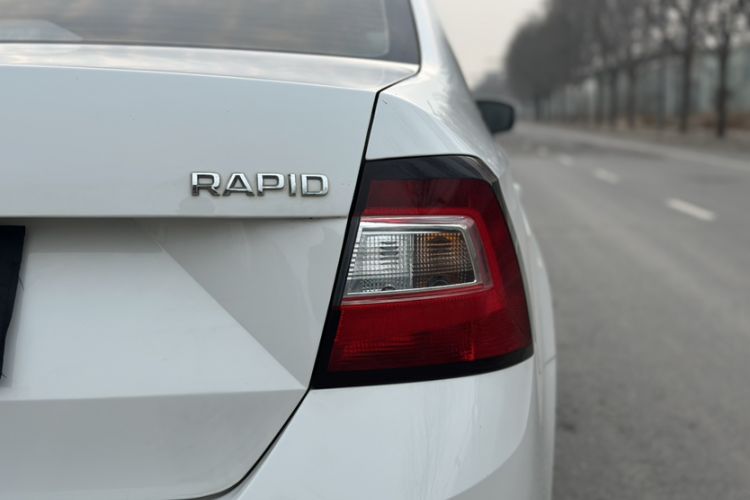 Used Skoda Rapid 2018 1.6L Manual Comfort Edition
