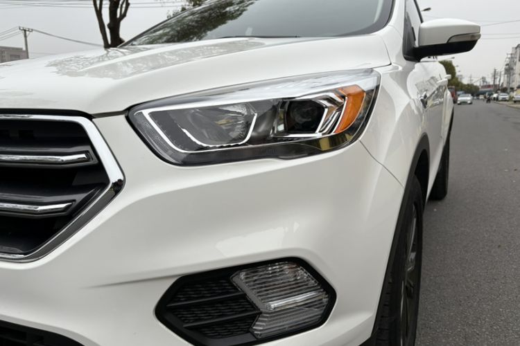 Used Ford Kuga 2019 EcoBoost 180 Two-Wheel-Drive Platinum Edition China VI Standard
