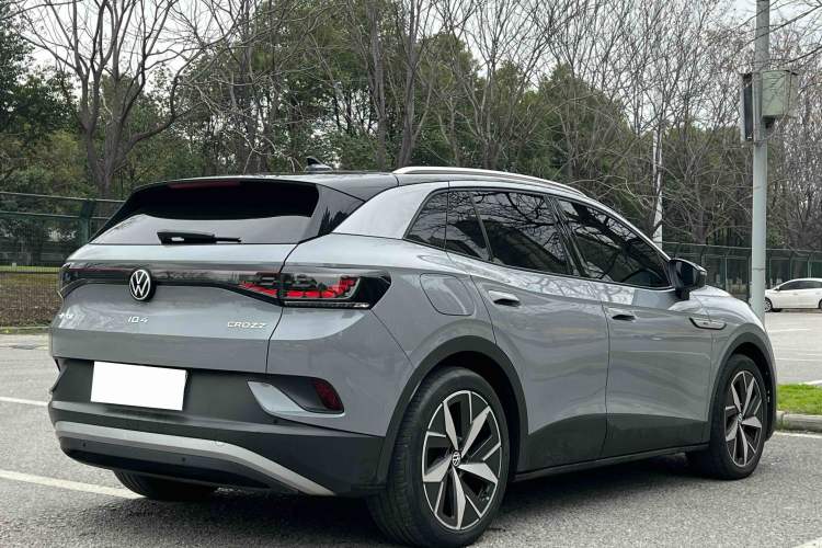 Used Volkswagen ID.4 CROZZ 2021 Long-Range PRO Two-Wheel Drive Version
