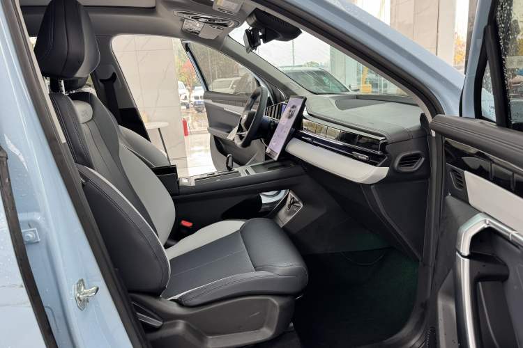 Used Geely Auto FX11 2024 1.5TD DCT Dragon Edition